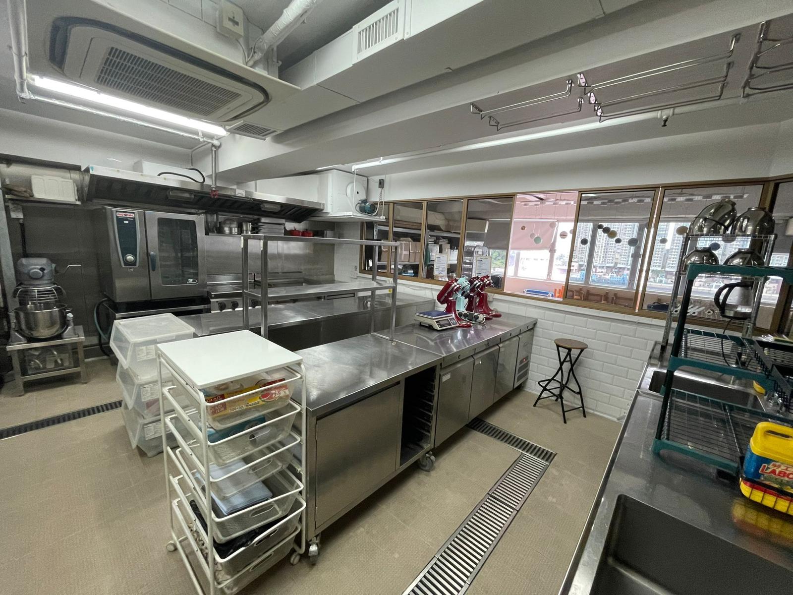 香港仔具食物製造廠牌照省卻出牌時間生財工具齊備即頂即做食物工場資產轉讓 實景相片 2