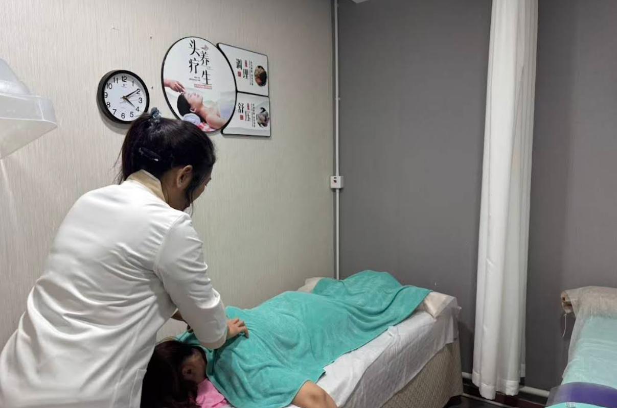 佐敦約11個月回本設3房有班底約700呎位處民生區住宅林立具員工團隊按摩店足浴店生意轉讓 實景相片