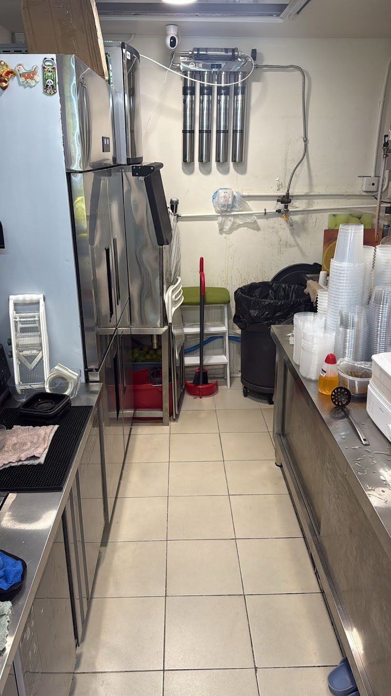 葵芳近港鐵站小本經營客源充足可教授經驗具發展潛力商場舖飲品店生意轉讓 實景相片