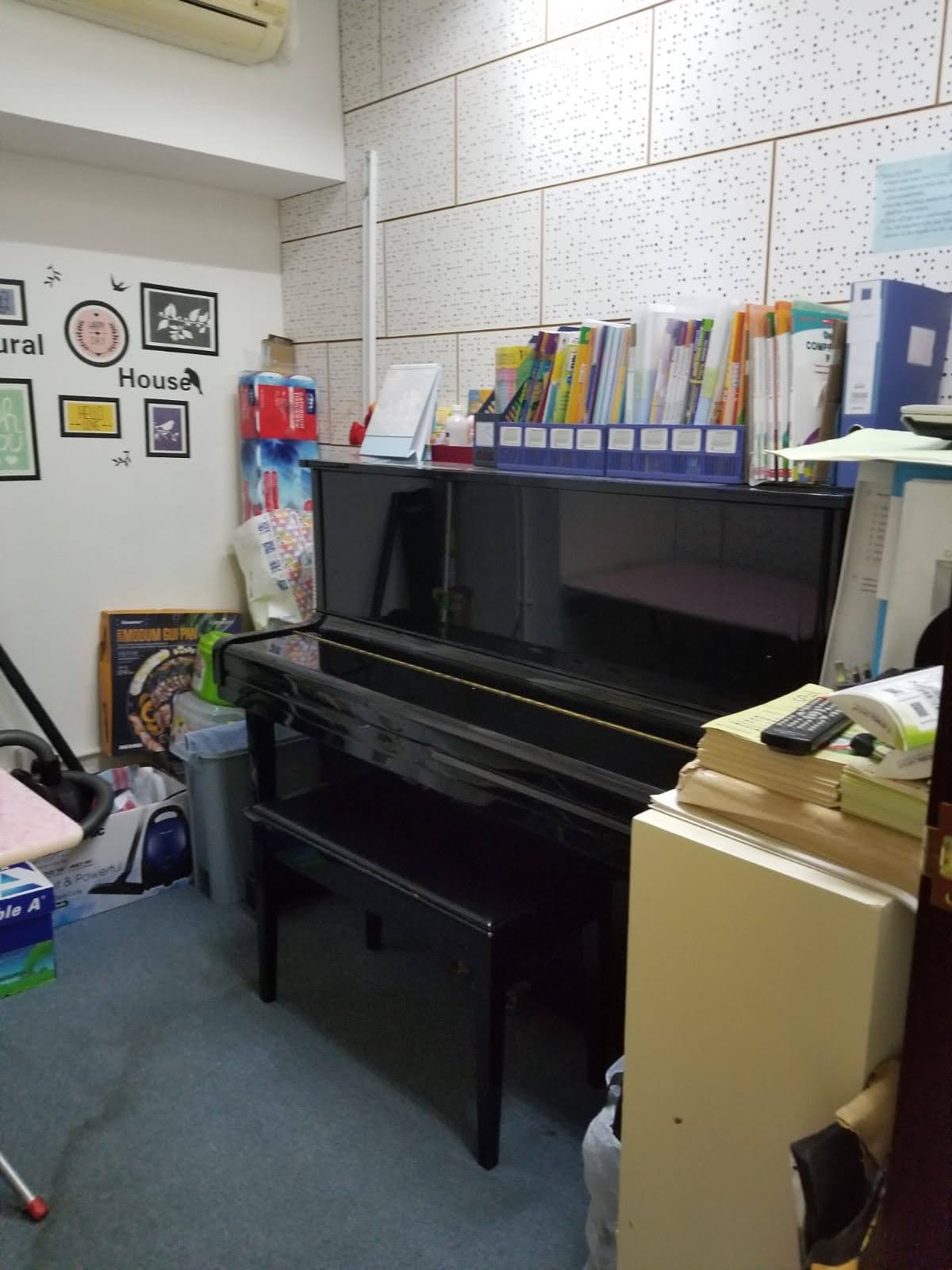 觀塘半Autorun包180客底成立18年口碑極佳住宅環繞2單位1,000呎7房生財工具齊備學生人數穩定具員工團隊專科班教育中心生意轉讓 實景相片 2