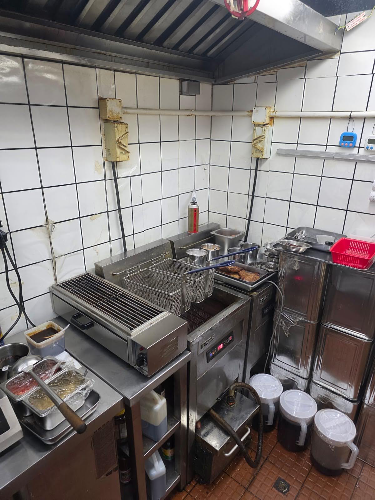 旺角位於商場舖大量年輕客源近港鐵站小本經營租金吸引東南亞小食外賣店資產轉讓 實景相片 3