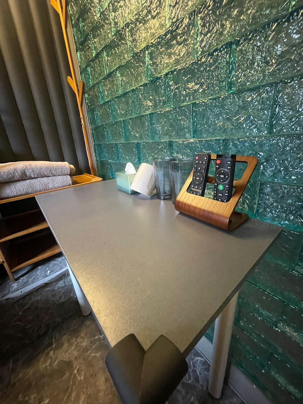 旺角具賓館牌照設6房約700呎總投資額約$1,000,000地段吸引長期盈利位於樓上舖賓館資產頂讓 實景相片 3