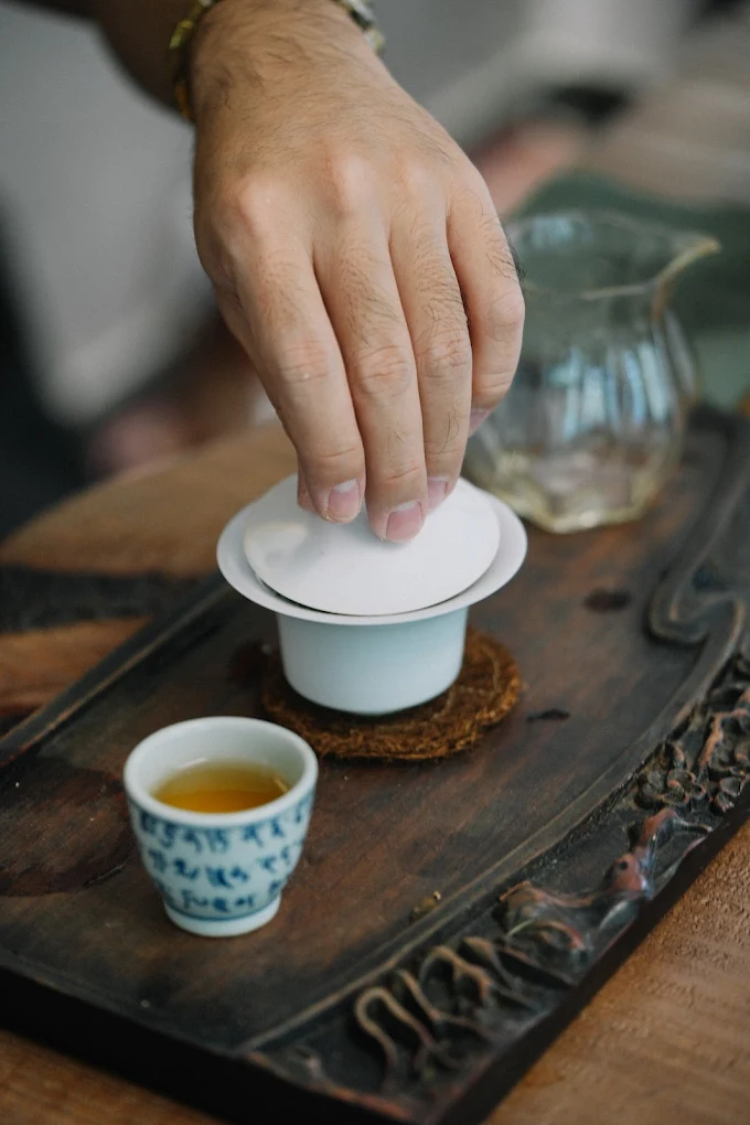 上環移民放盤另計存貨約$80萬有班底約1,250呎茶葉零售店生意轉讓 實景相片
