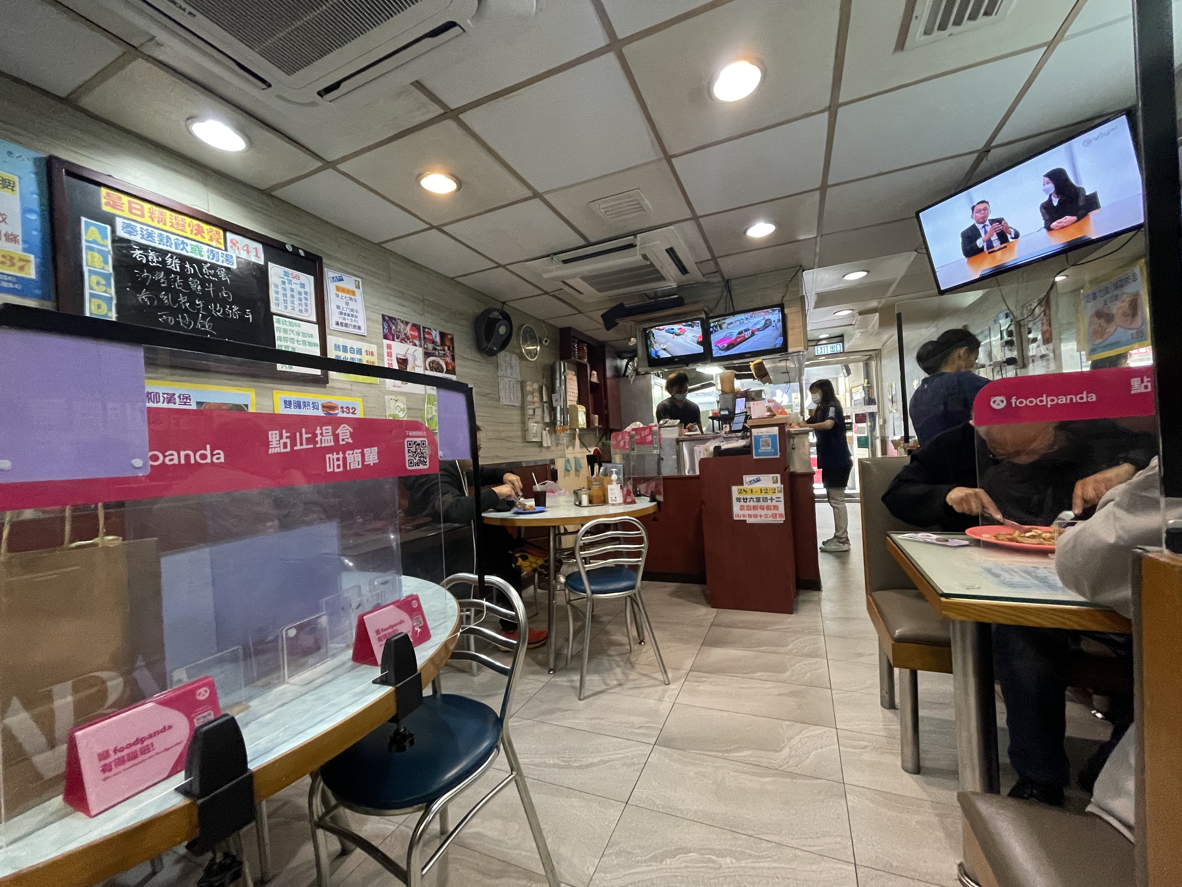 西營盤老字號街坊學生生意中式大牌明火茶餐廳生意轉讓 實景相片