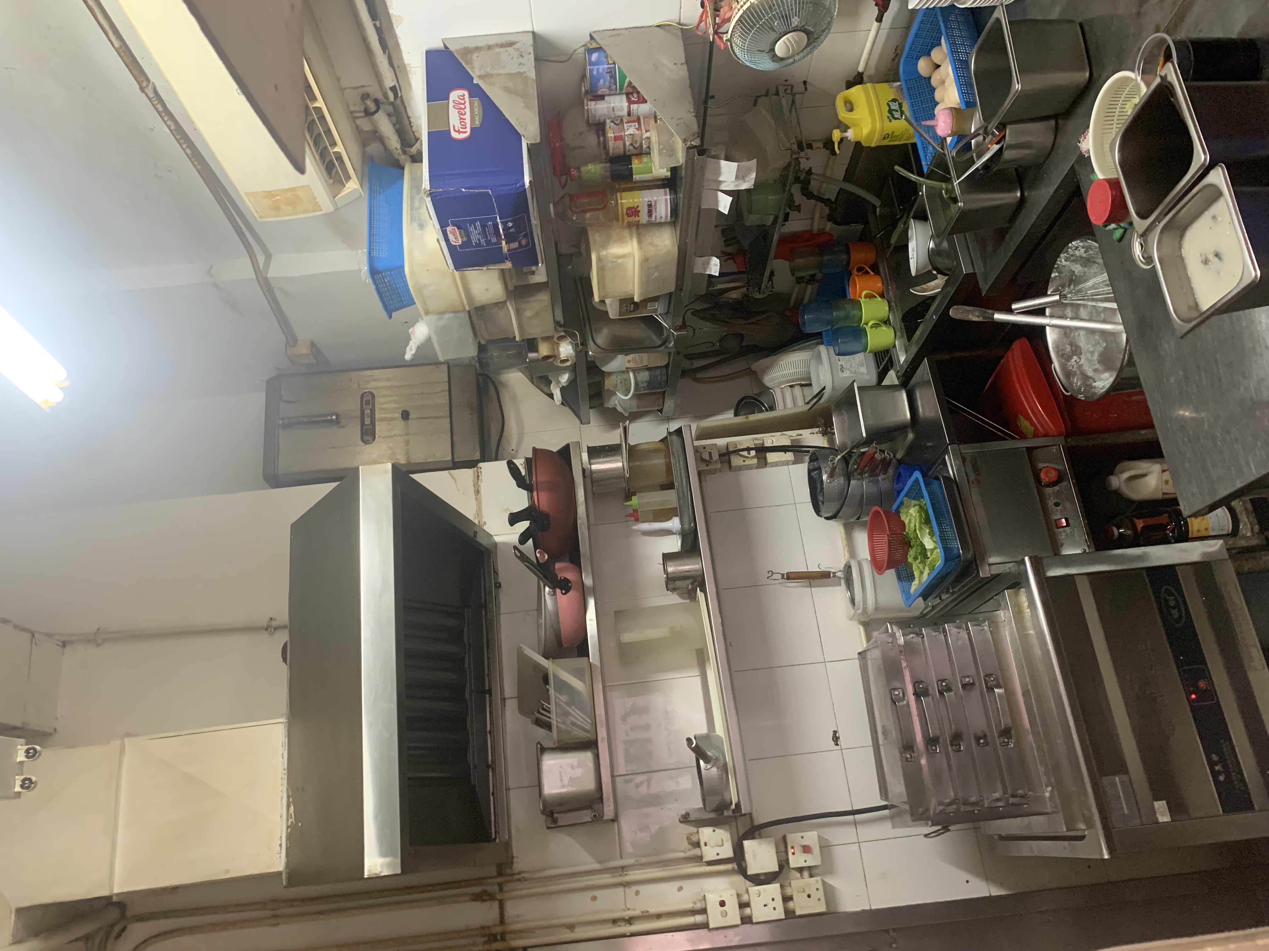大角咀成立9年近港鐵站平價放讓可轉型具提升空間具食物製造廠牌照穩定街坊熟客小食店資產轉讓 實景相片