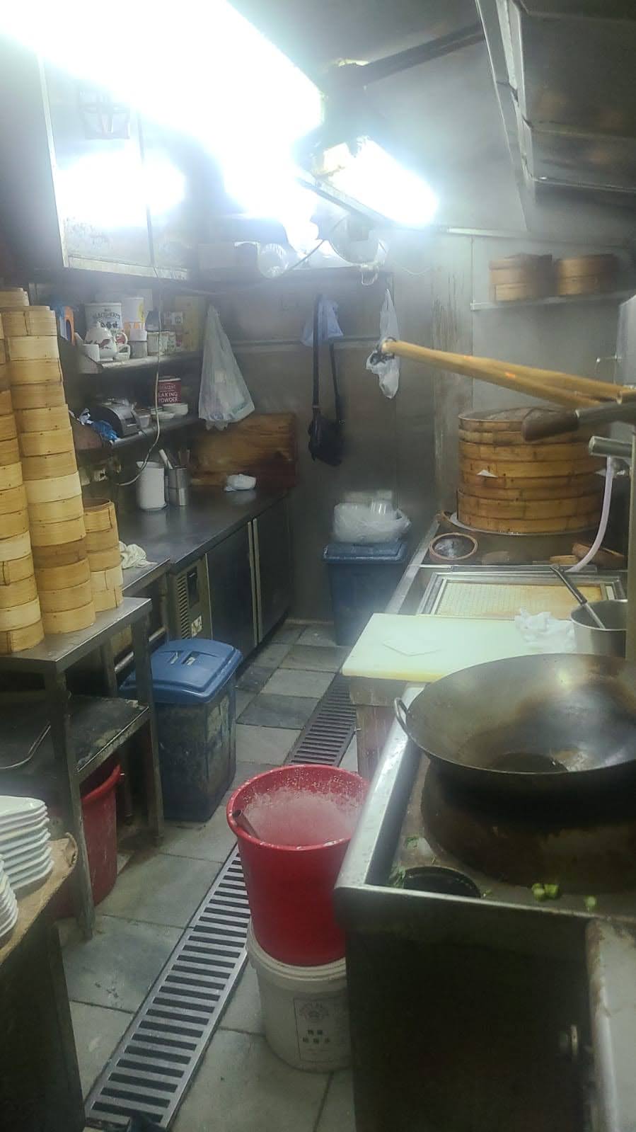 土瓜灣持大牌行煤氣生財工具齊備有明火炒爐大幅減低開業成本小區少有點心餐廳有長期顧客可改粉麵茶餐廳中餐廳生意轉讓 實景相片 2