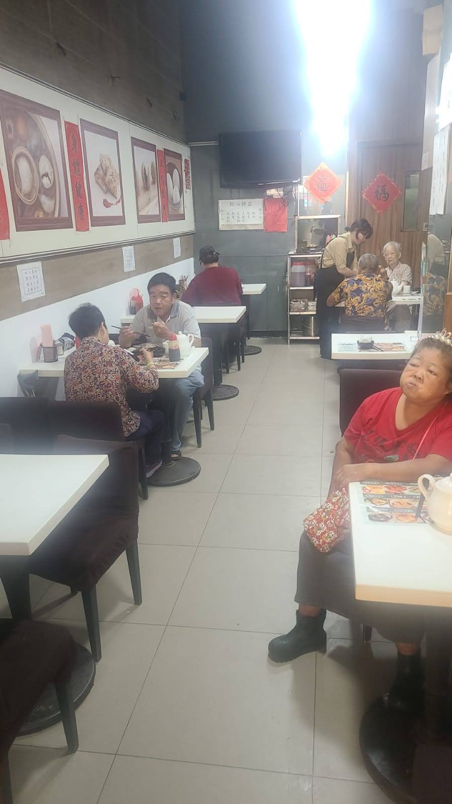 土瓜灣持大牌行煤氣生財工具齊備有明火炒爐大幅減低開業成本小區少有點心餐廳有長期顧客可改粉麵茶餐廳中餐廳生意轉讓 實景相片 5