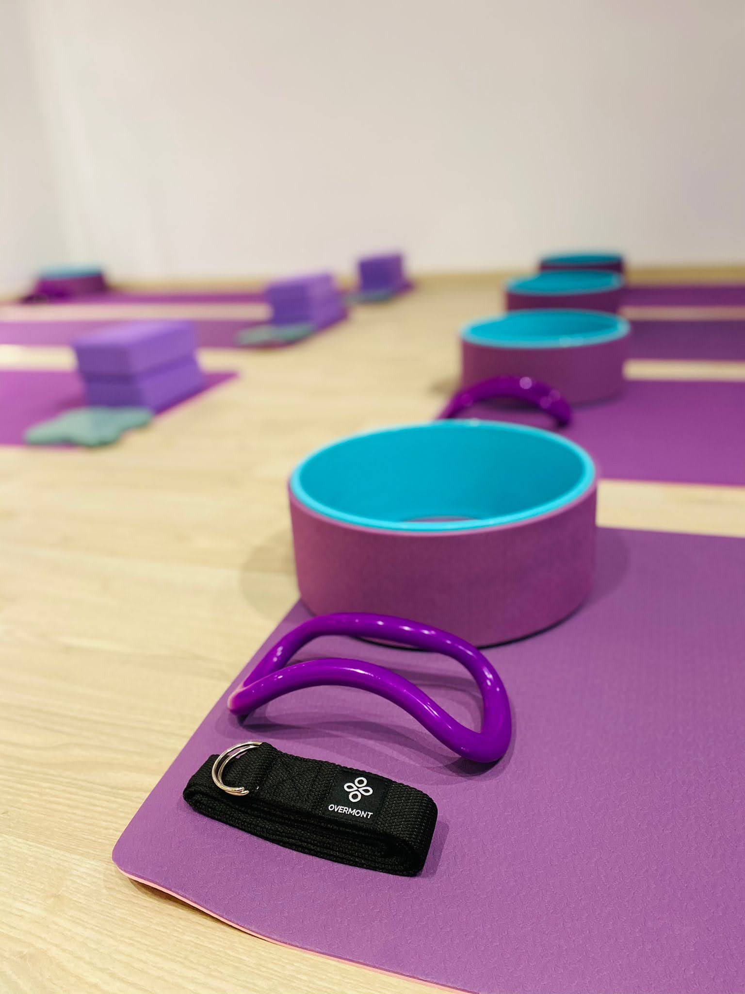 屯門約570呎包鏡房、包獨立洗手間位於商業大廈Yoga瑜珈中心教室健身中心資產頂讓 實景相片
