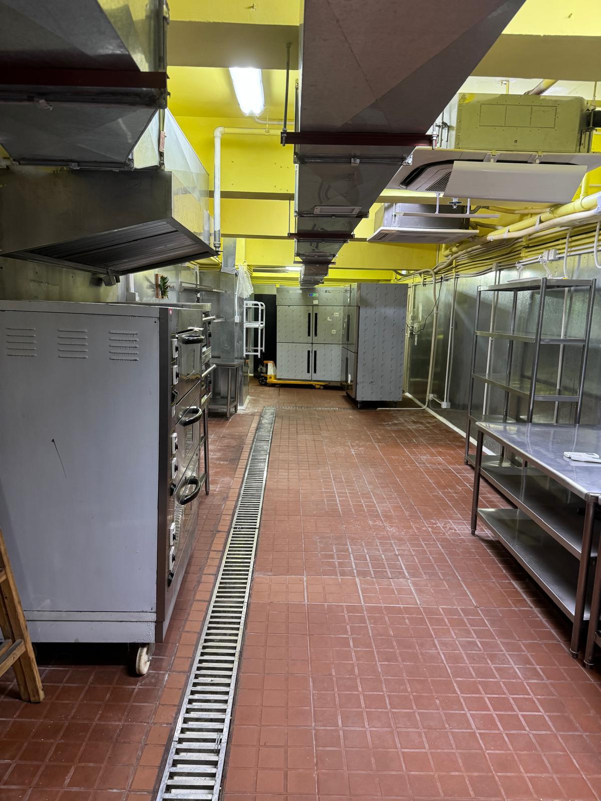 青衣800呎持食物製造廠牌生財工具齊全牌照租借適合烘焙及各類加工場即頂即做食物工場資產轉讓 實景相片 2